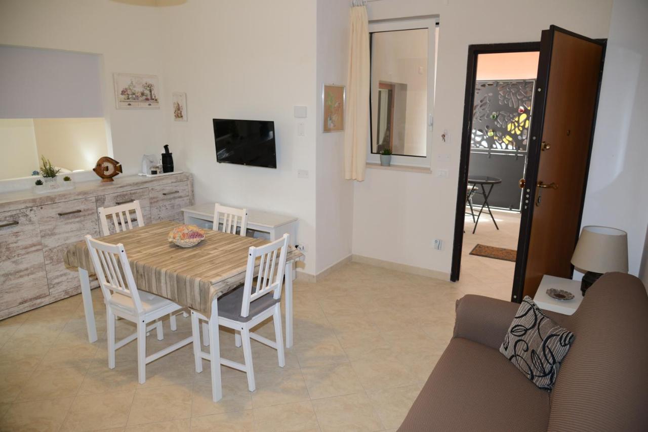 Casa Angelina Apartment โมโนโปลี ภายนอก รูปภาพ